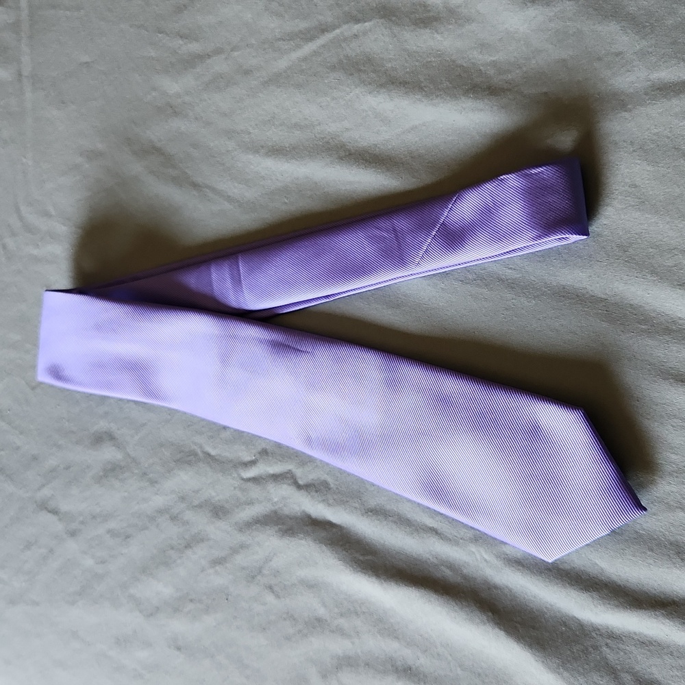 Like new men's tie